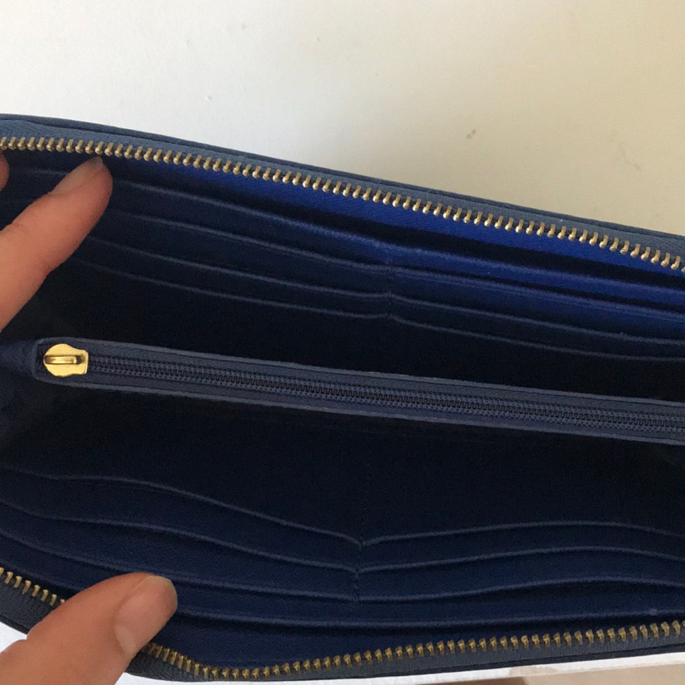 Fossil Wallet - Picture 2 of 3